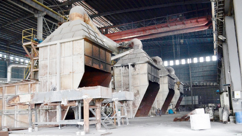 為什么每天鋁電解槽都在往外取電解質(zhì)？背后的原因是......